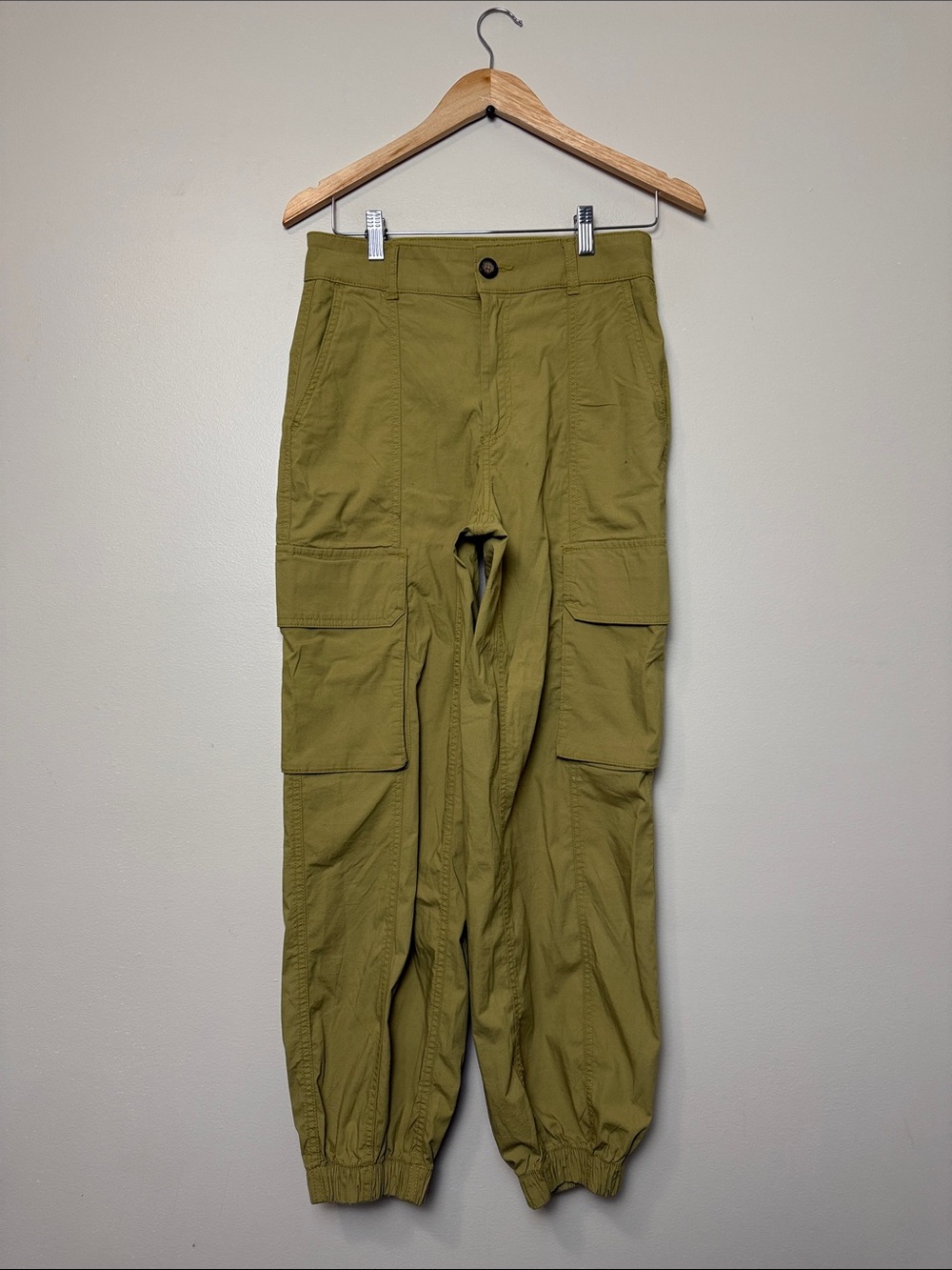 Reitmans Green Cargo Jogger Pants size 27